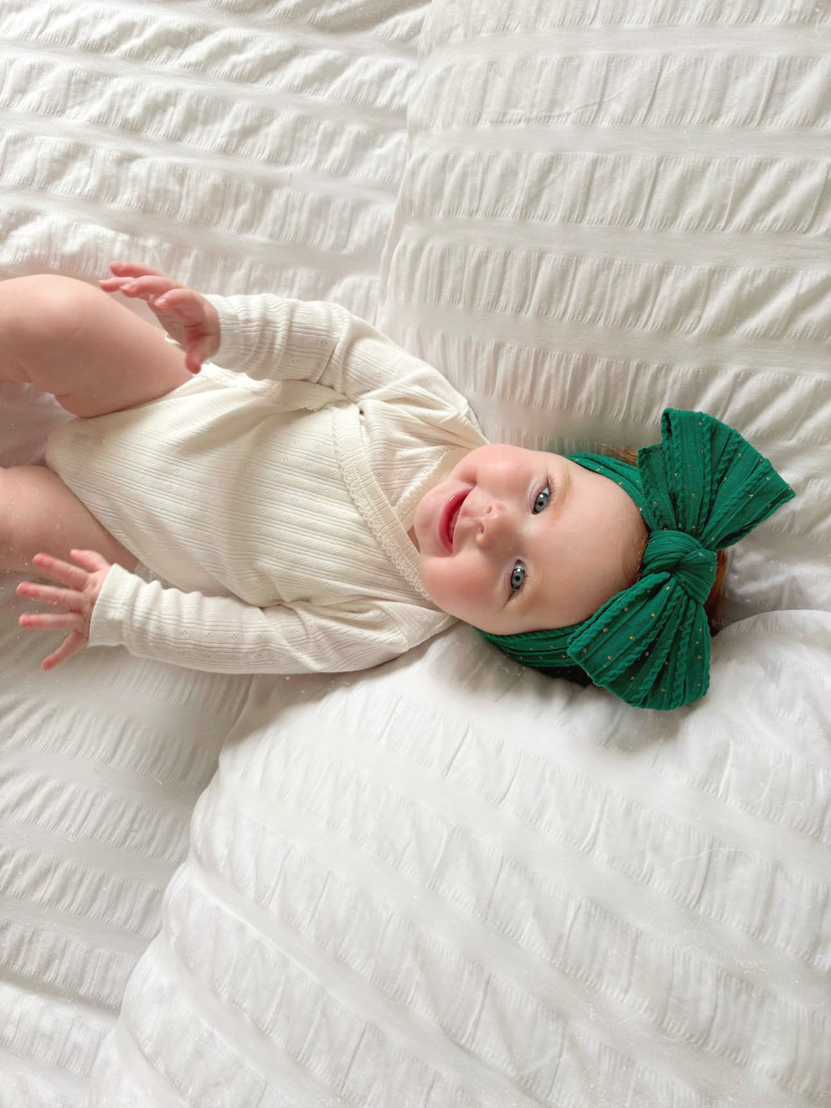 Bottle Green Larger Bow Cable Knit Headband