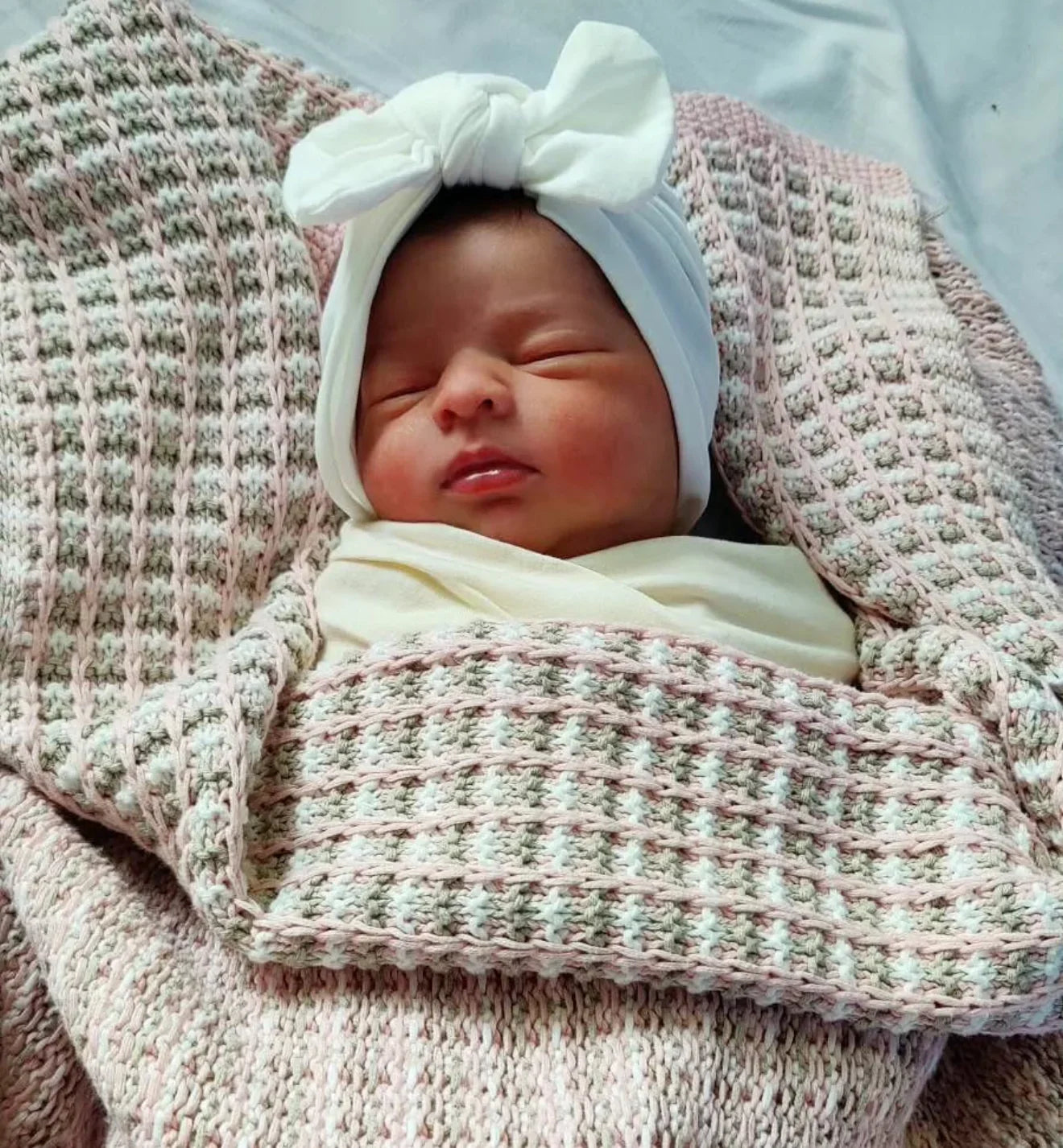 White Turban Hat With Bow