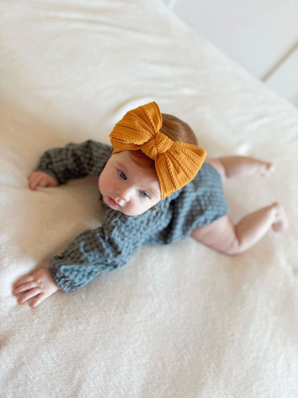 Autumn Leaf Larger Bow Cable Knit Headband