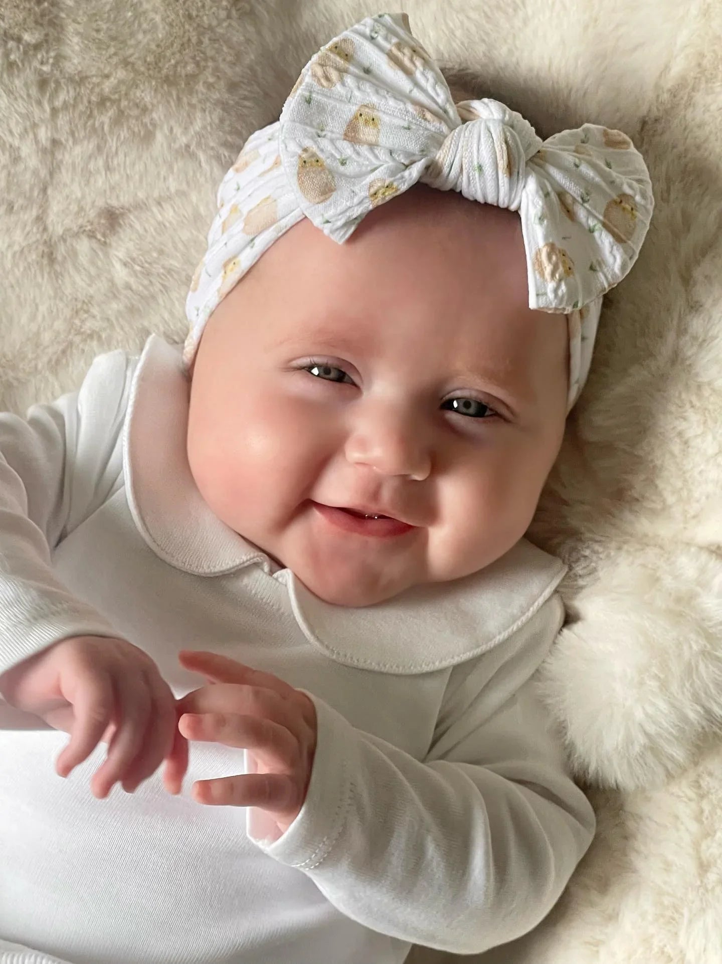 Easter Chick Pattern Smaller Bow Cable Knit Headband