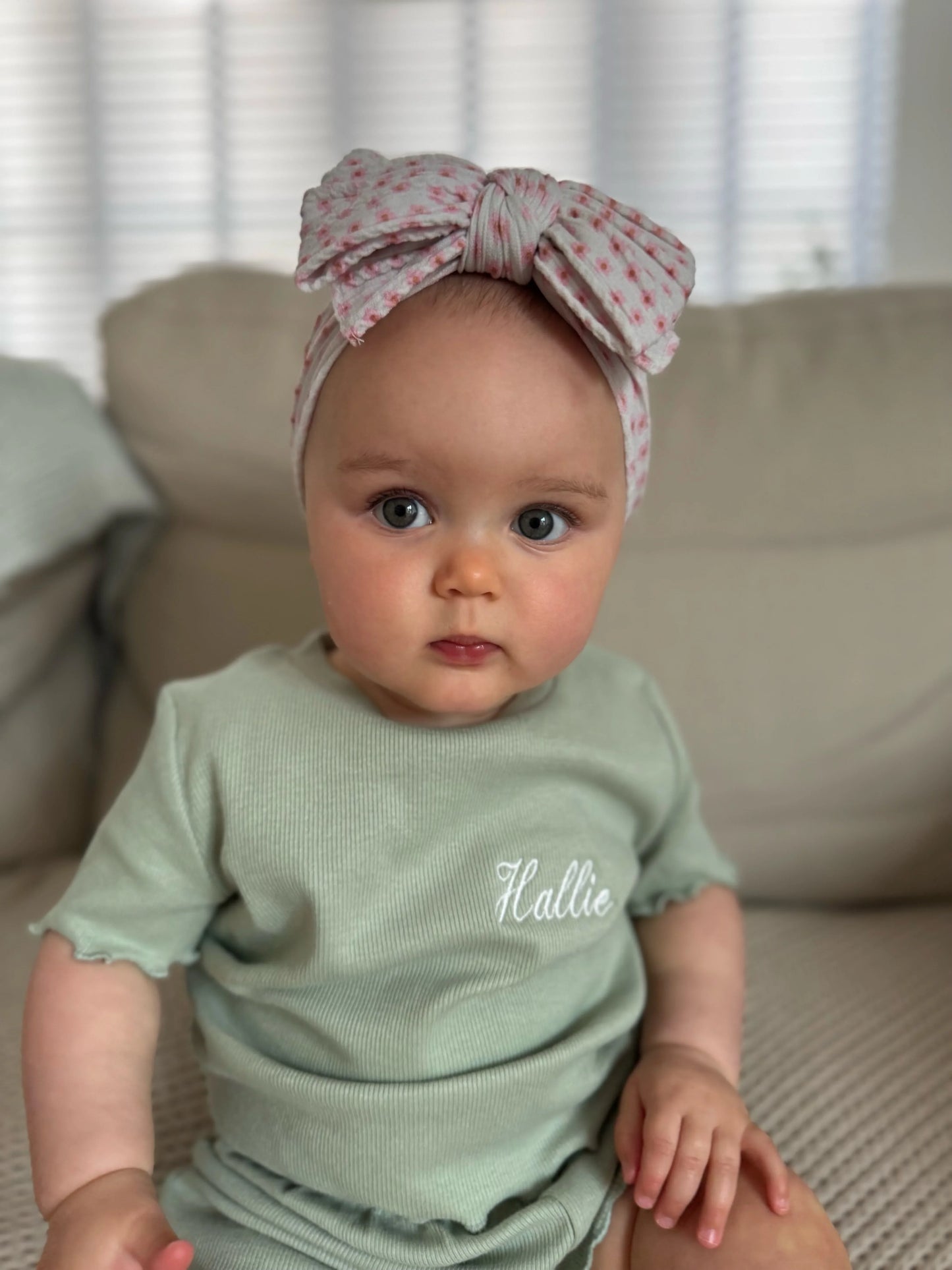Ditsy Flower Pattern Larger Bow Cable Knit Headband