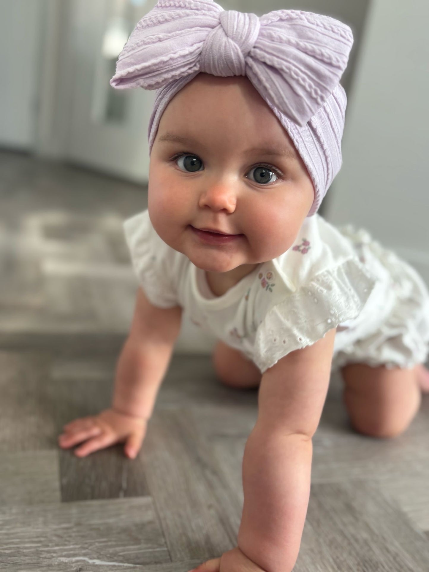 Pale Lilac Larger Bow Cable Knit Headband