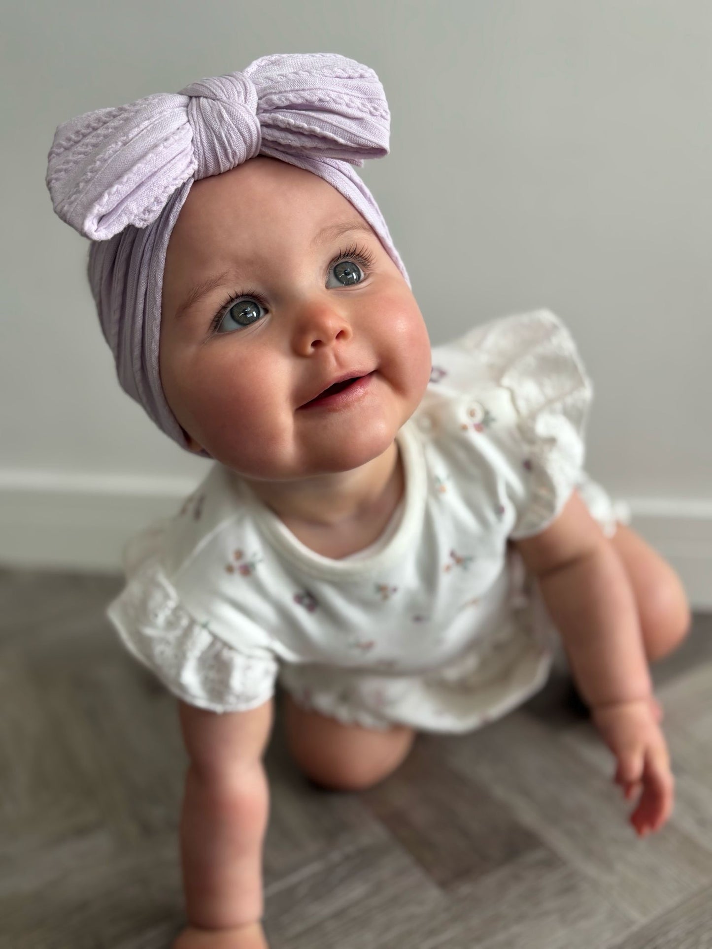 Pale Lilac Larger Bow Cable Knit Headband