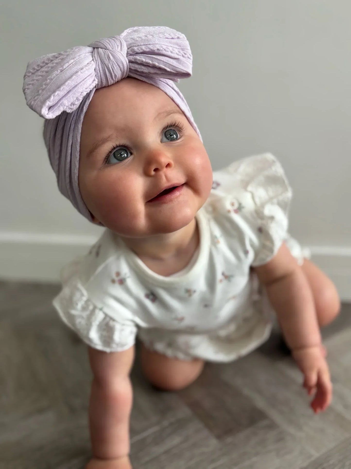 Pale Lilac Larger Bow Cable Knit Headband