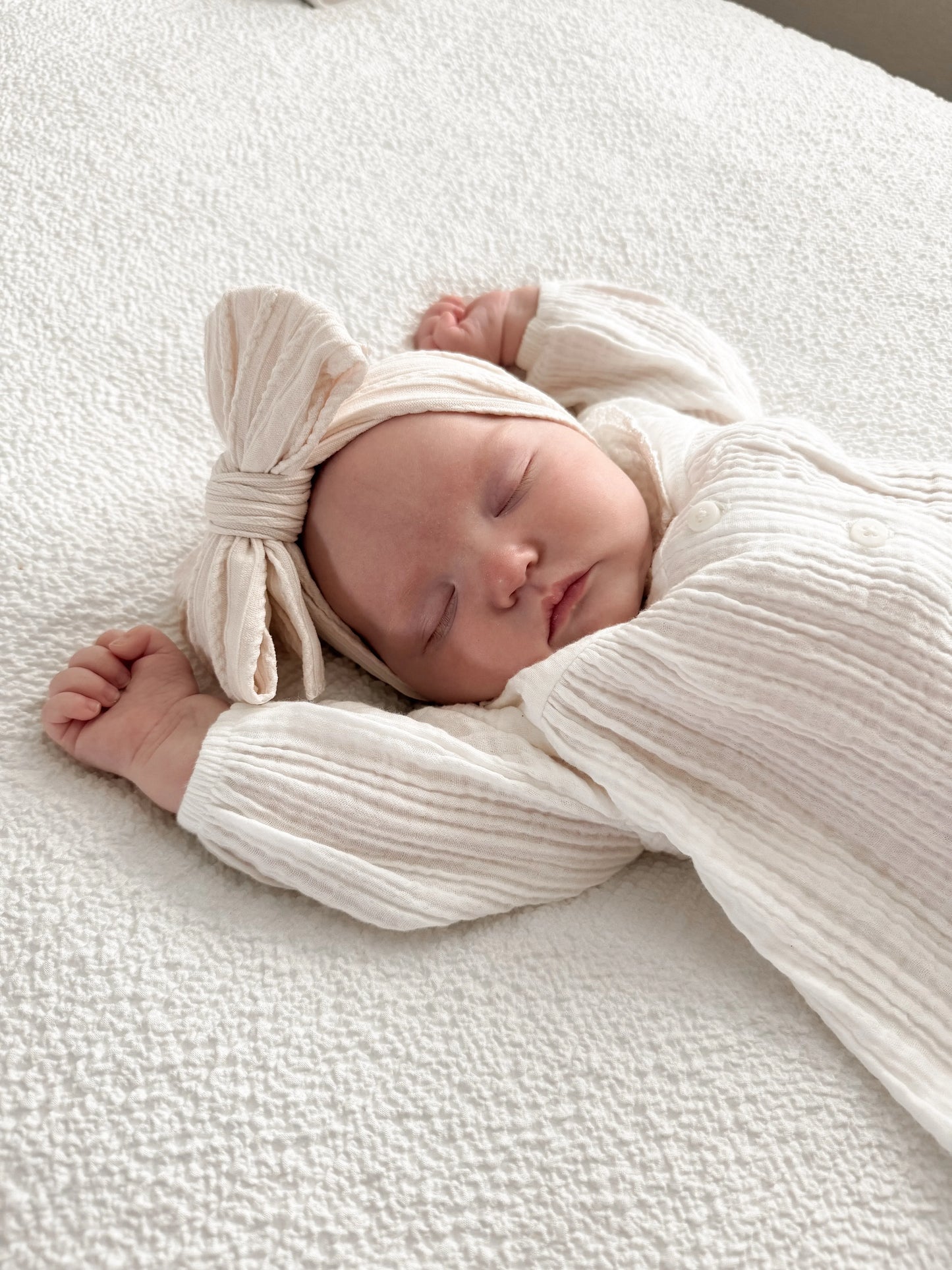 Ivory Larger Bow Cable Knit Headband
