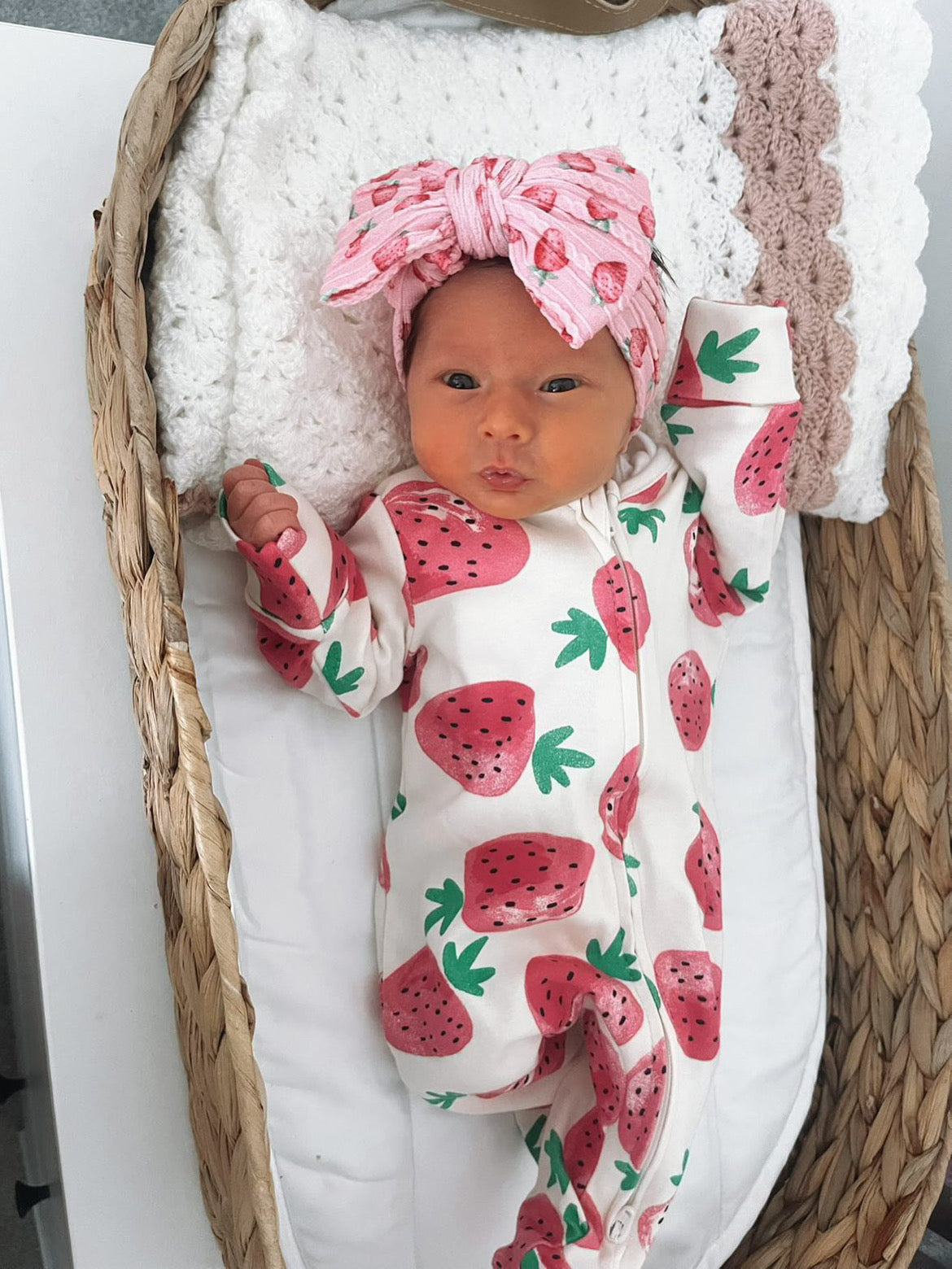 Pale Pink Strawberry Larger Bow Cable Knit Headband