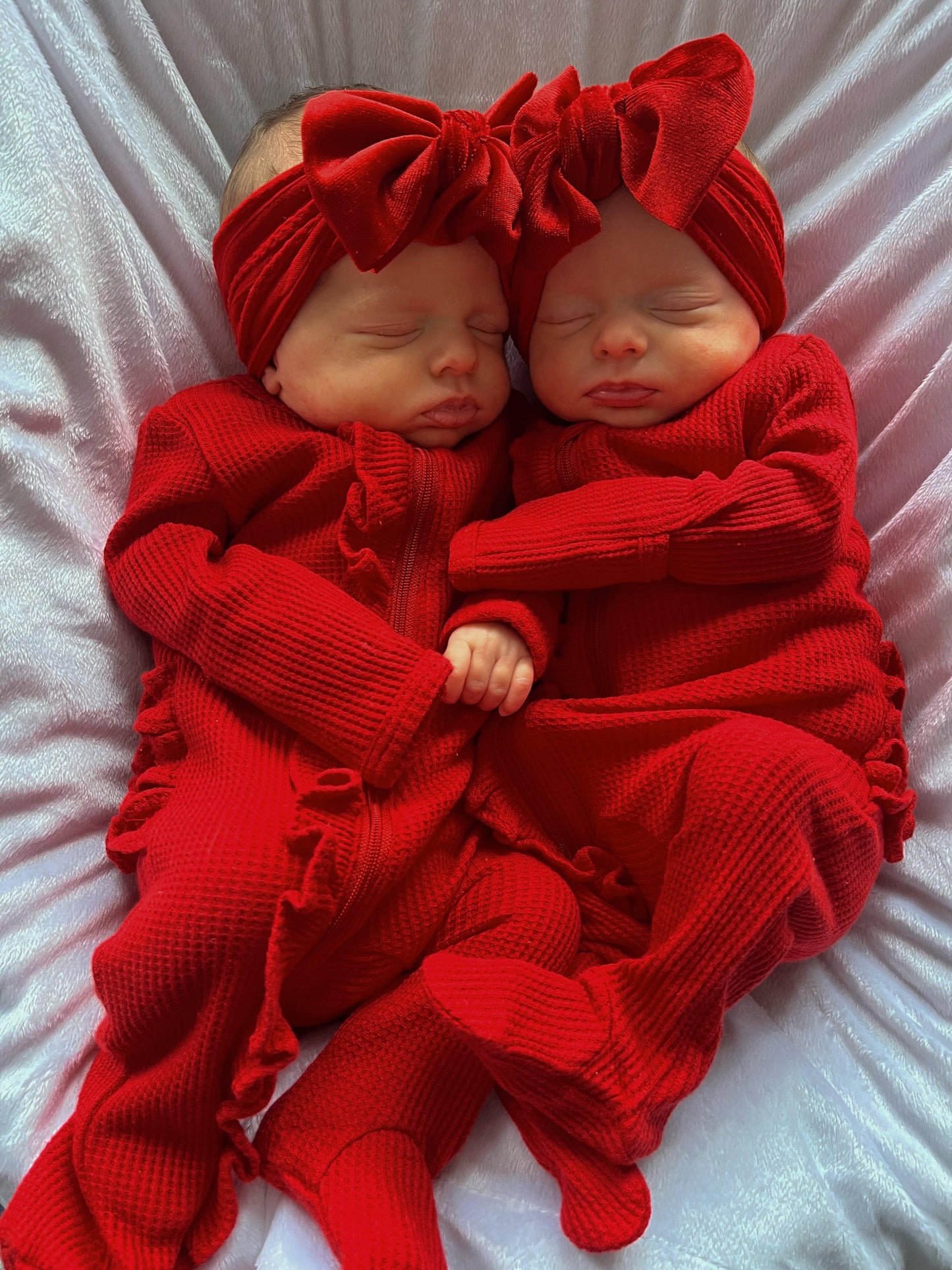 Christmas Red Velvet Smaller Bow Headband For Baby Girls - Image 1