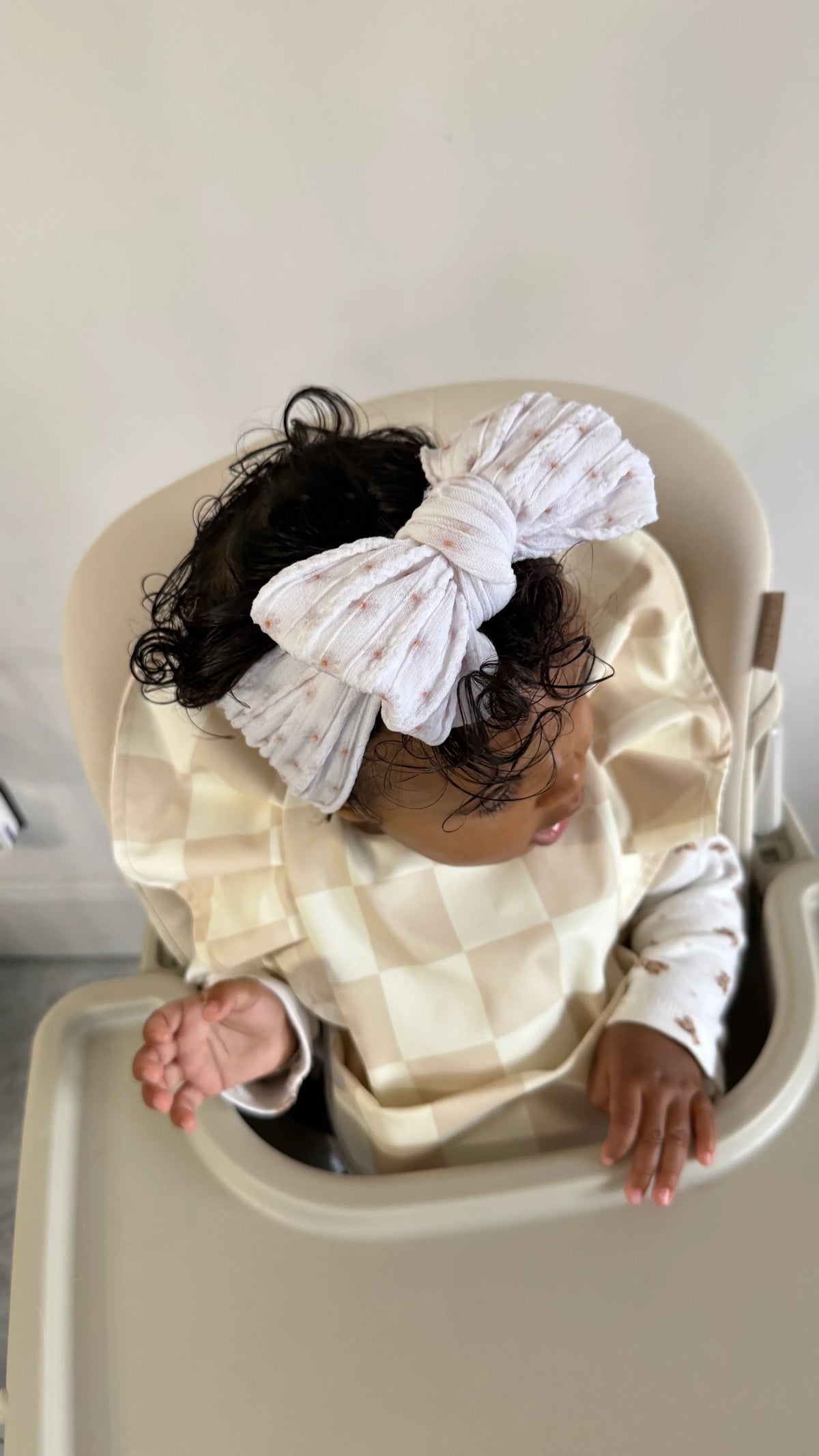 White Daisy Larger Bow Headband For Newborns to 3 Years Old - Image 3
