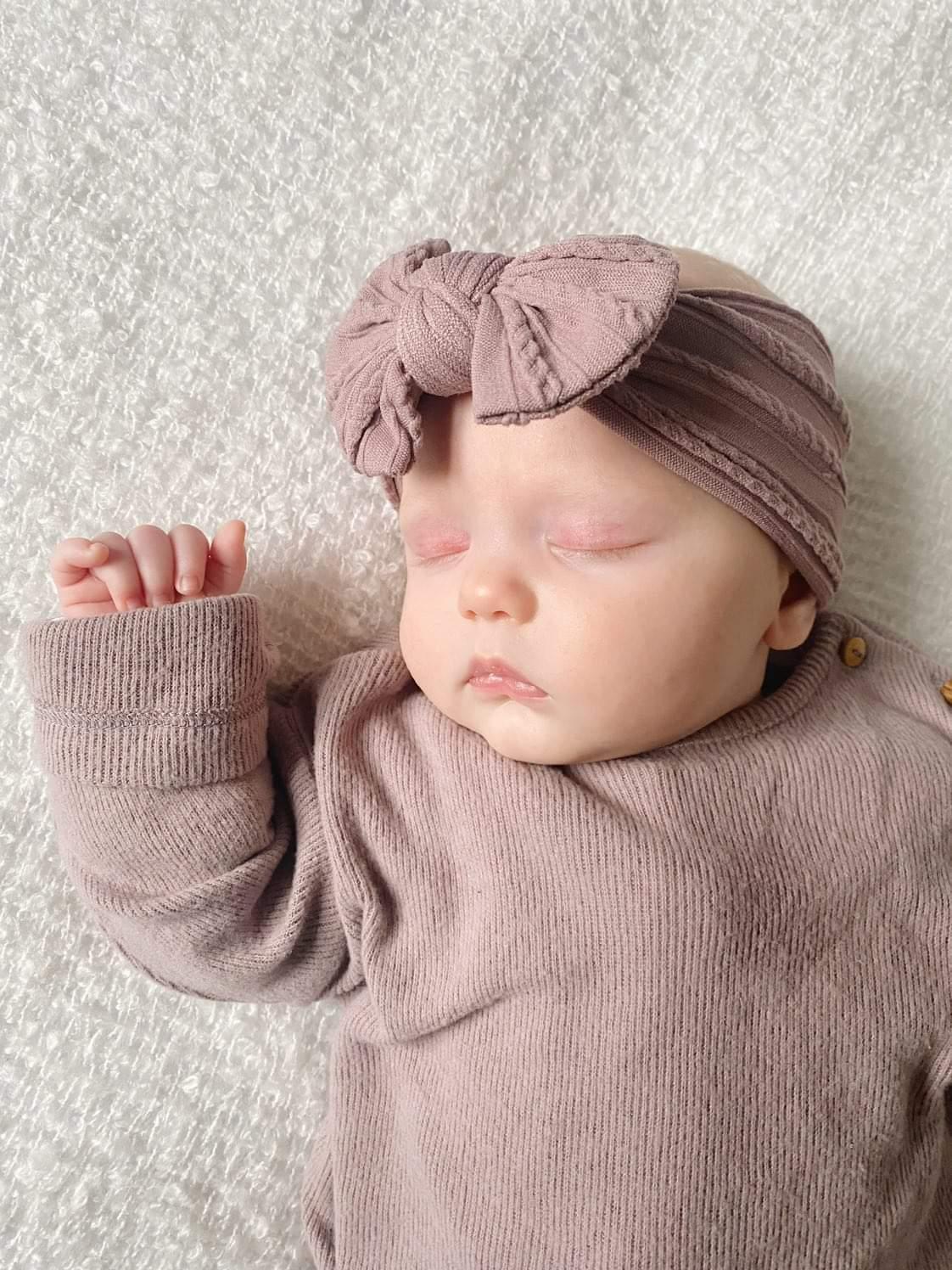 Mauve Smaller Bow Cable Knit Headwrap - Betty Brown Boutique Ltd
