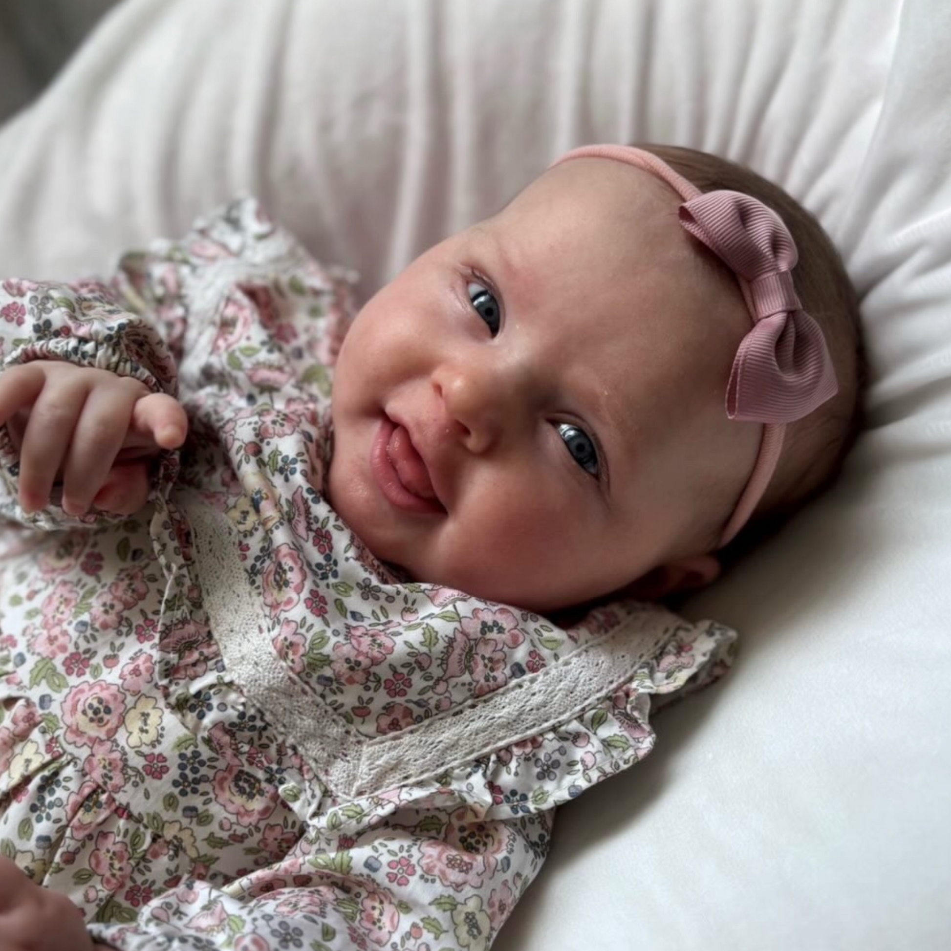 2.5 inch Mauve Dainty Bow Headbands For Girls From Newborn - Image 3
