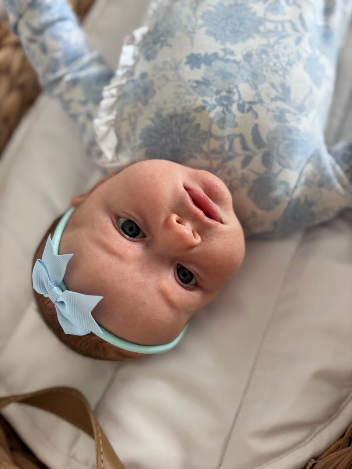 2 inch Pale Blue Kiss Bow Headband For Girls From Newborn - Image 3