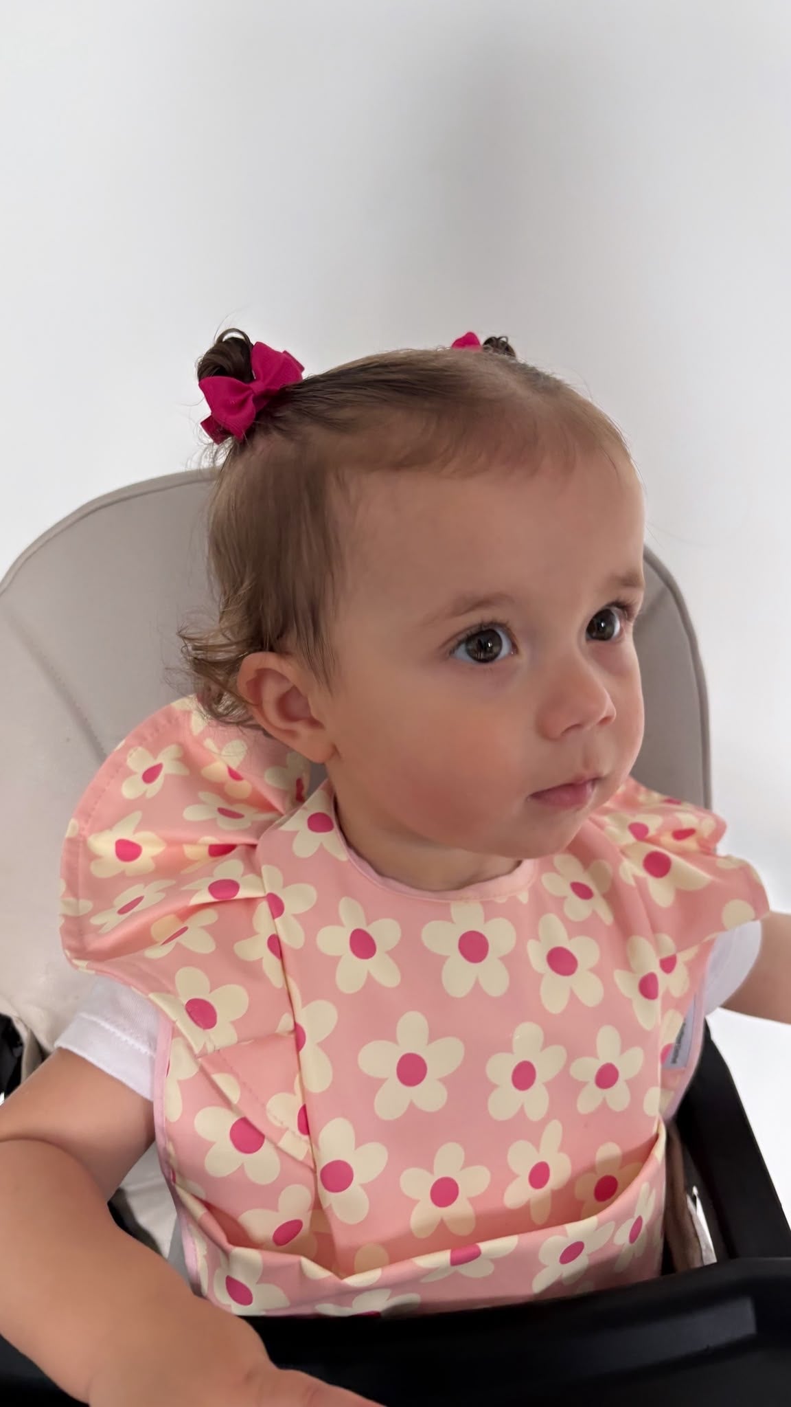 Pretty Pink Daisy Pattern Frill Detailed Waterproof Weaning Bib
