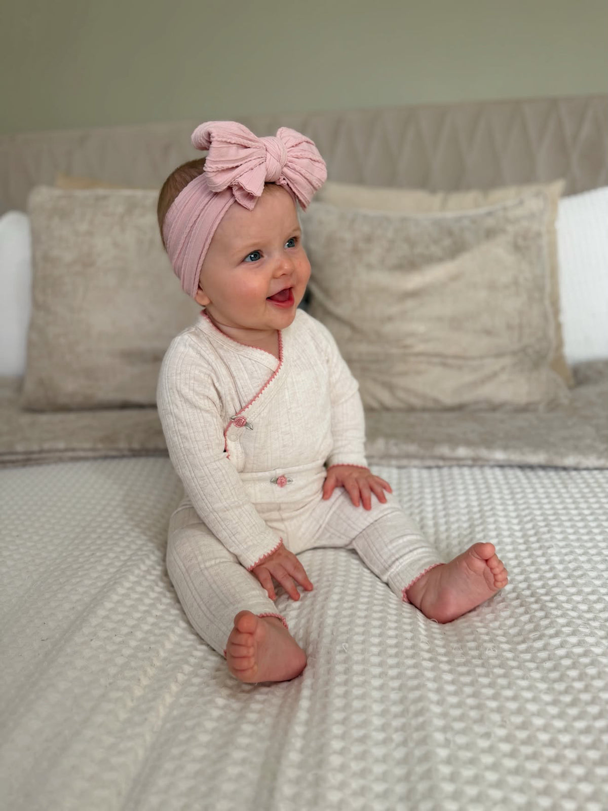 Petal Pink Larger Bow Cable Knit Headband