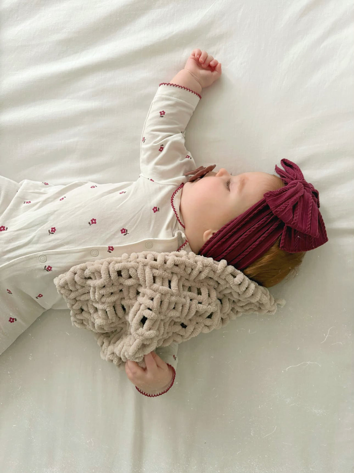 Burgundy-Maroon Larger Bow Cable Knit Headband