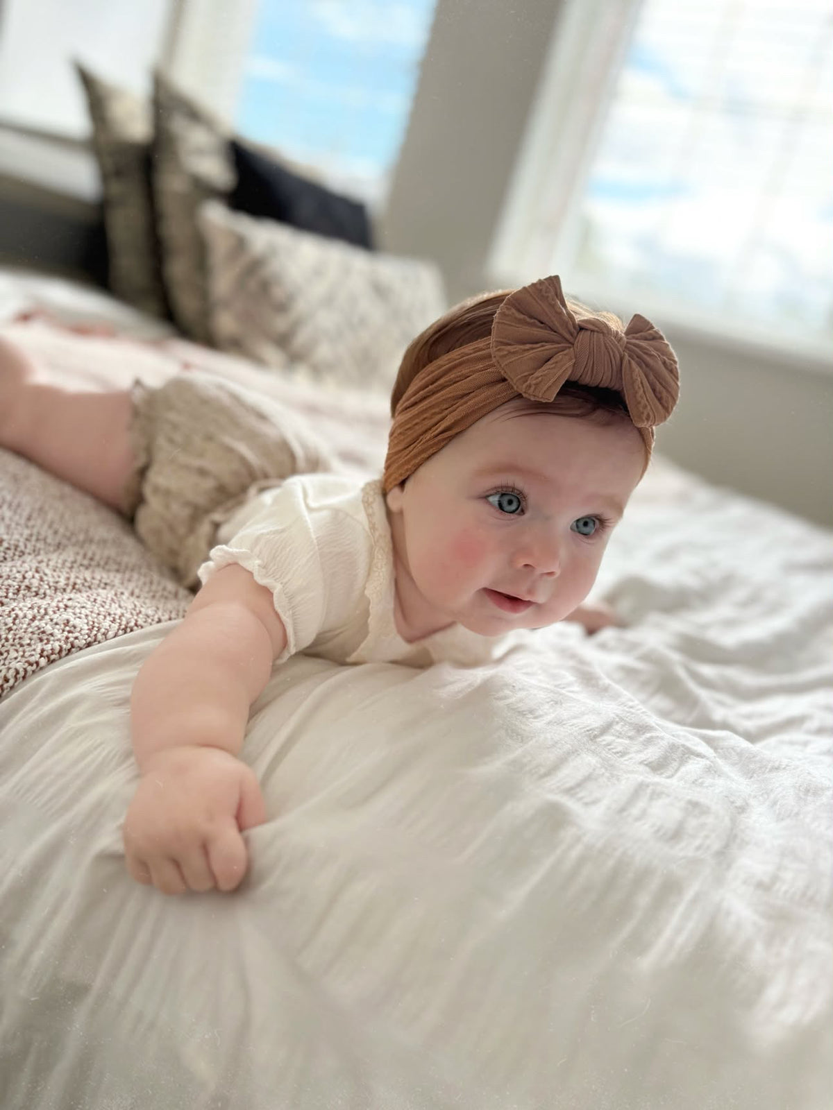 Rust Brown Smaller Bow Cable Knit Bow Headband