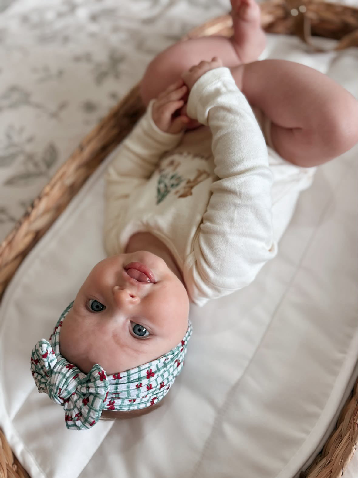 Green Checkered Pattern Bow Print Christmas Smaller Bow Cable Knit Headband - Christmas Collection