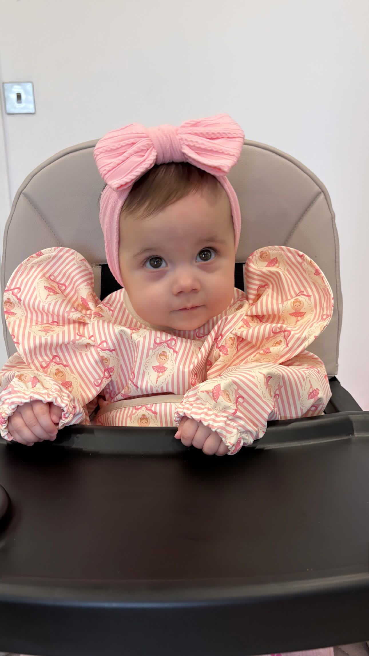 Ballerina Pattern Frill Detailed Waterproof Bib with Sleeves