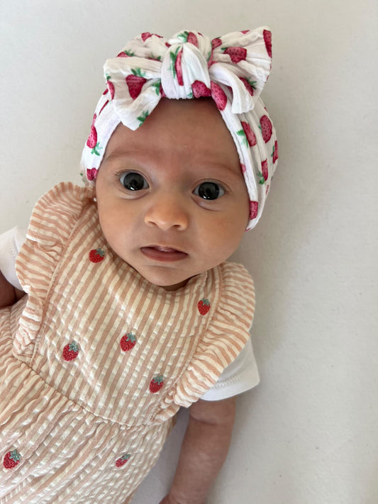White Strawberry Print Smaller Bow Cable Knit Headband