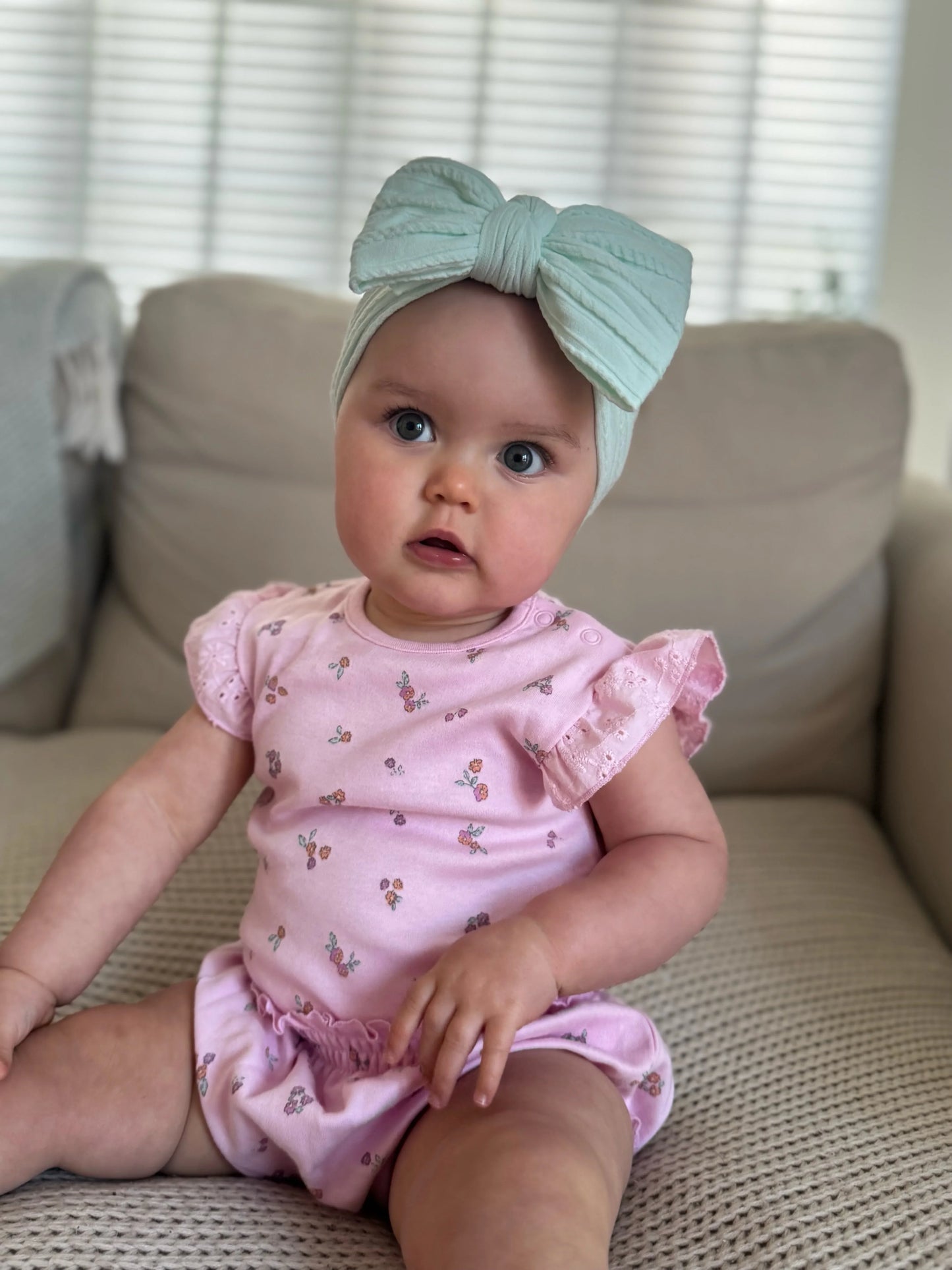 Light Aqua Green Larger Bow Cable Knit Headband