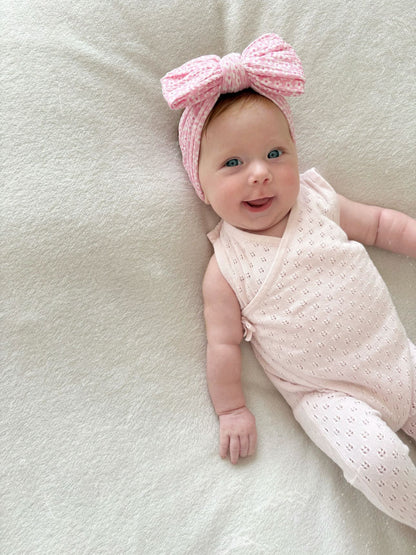 Pretty Pink Daisy Pattern Larger Bow Cable Knit Headband