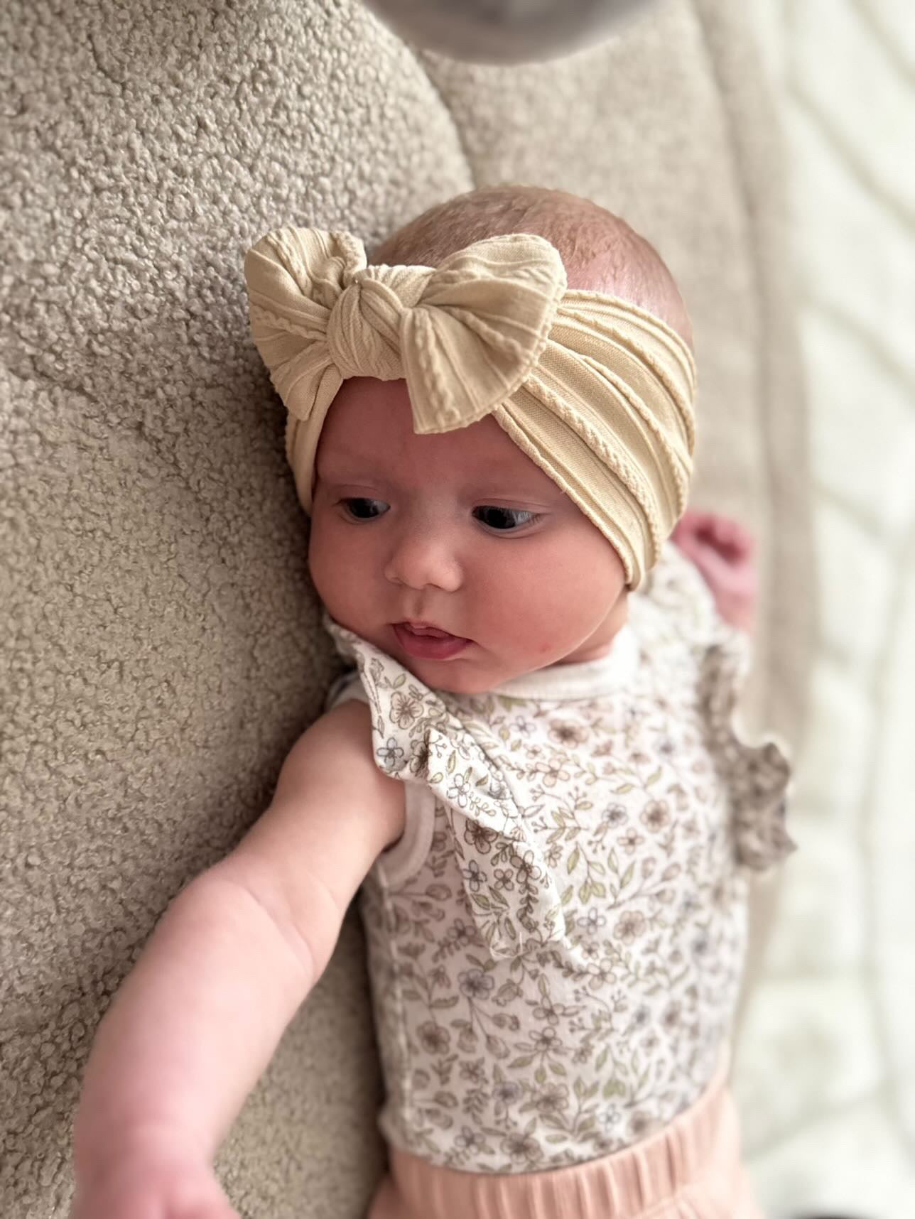 Latte Smaller Bow Cable Knit Headband