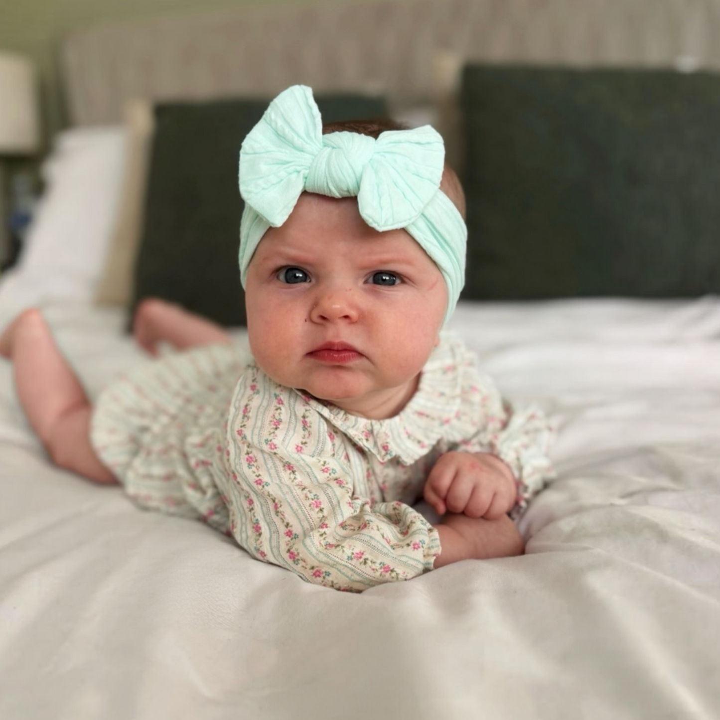 Light Aqua Green Smaller Bow Cable Knit Headband