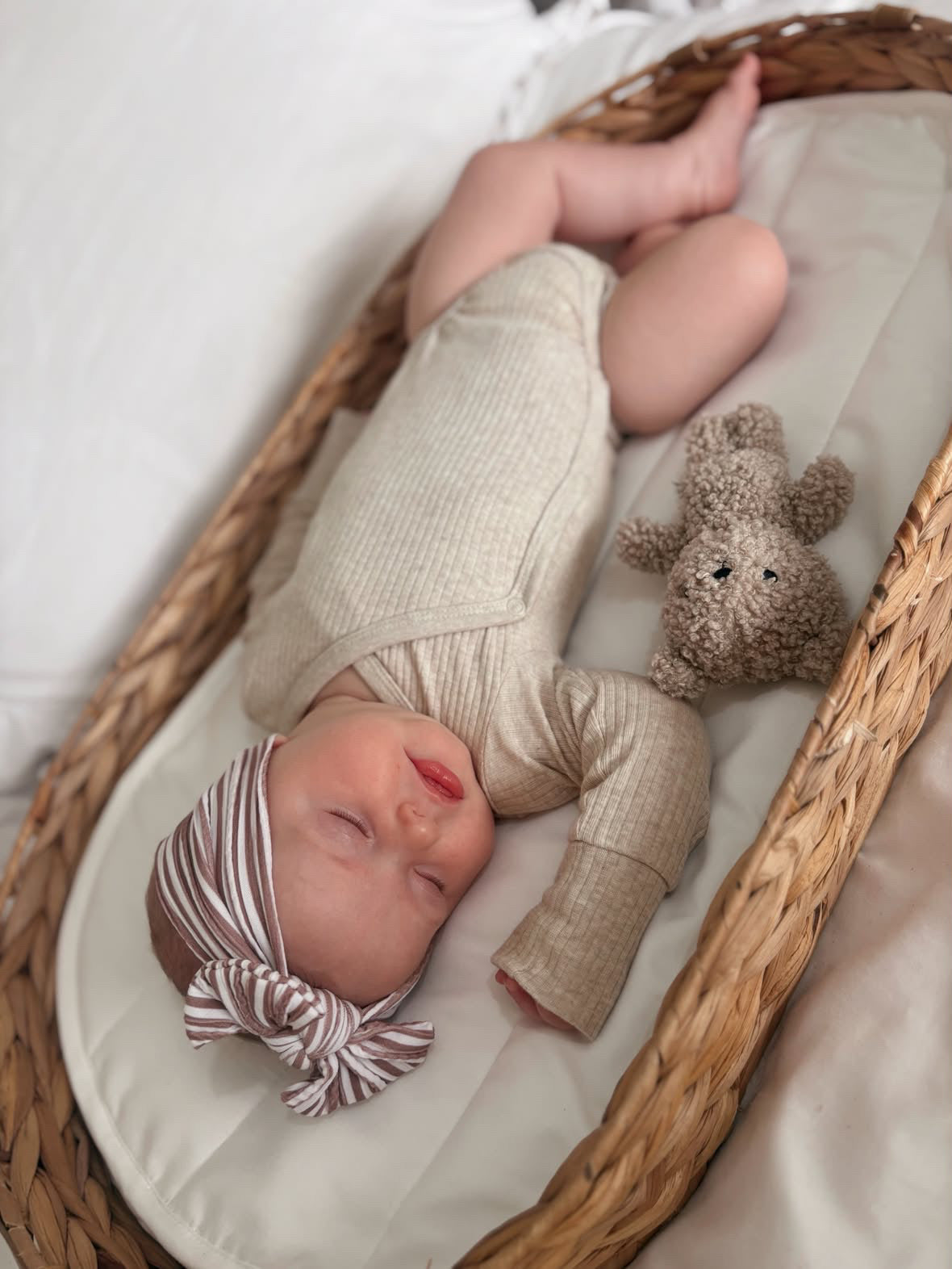 Brown Stripe Pattern Smaller Bow Cable Knit Headband