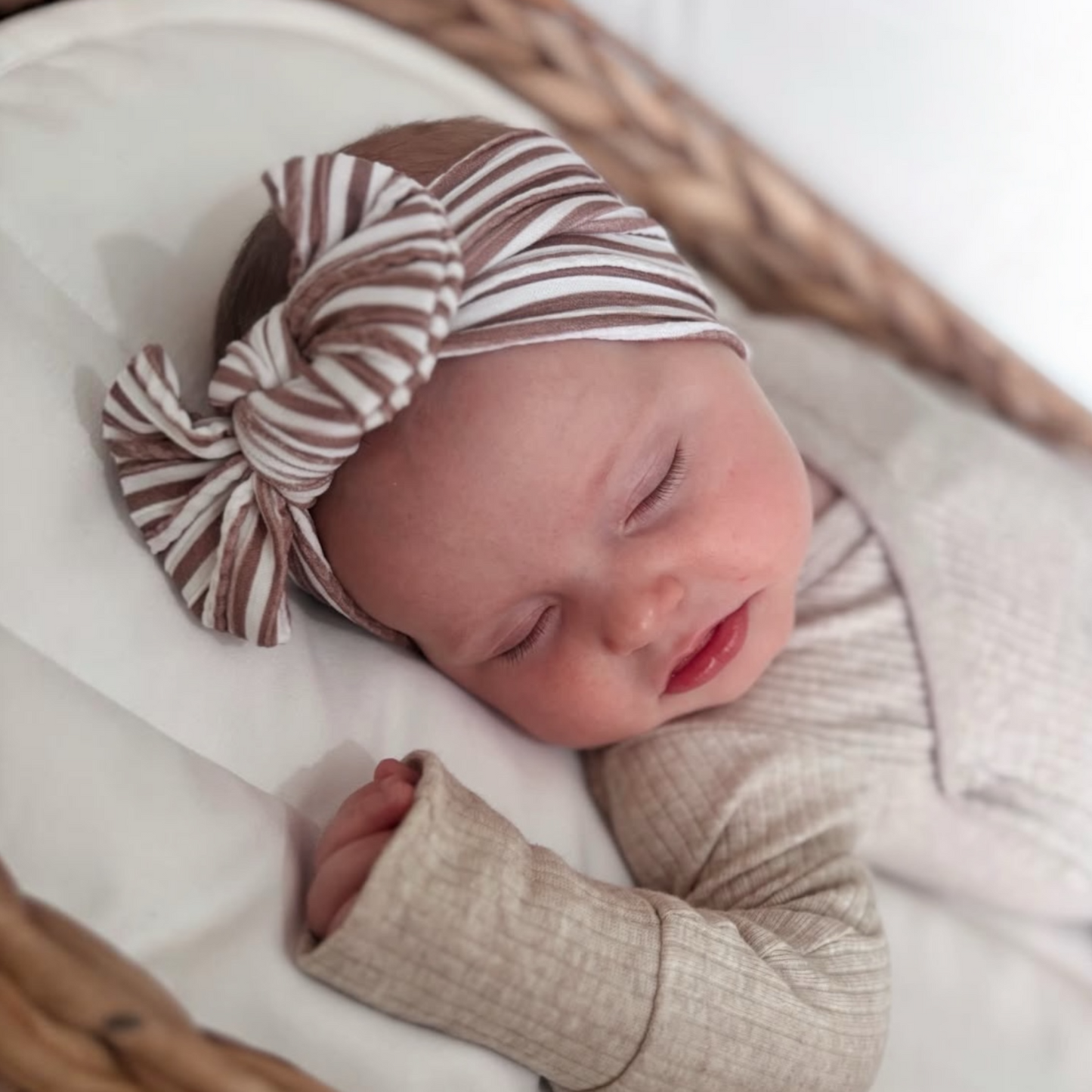 Brown Stripe Pattern Smaller Bow Cable Knit Headband