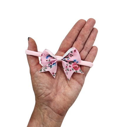 2.5 Inch Light Pink Floral Kiss Dainty Bow on Headband - Betty Brown Boutique Ltd