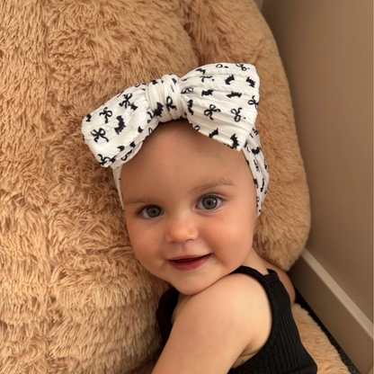 Bats and Bows Pattern Halloween Larger Bow Cable Knit Headband