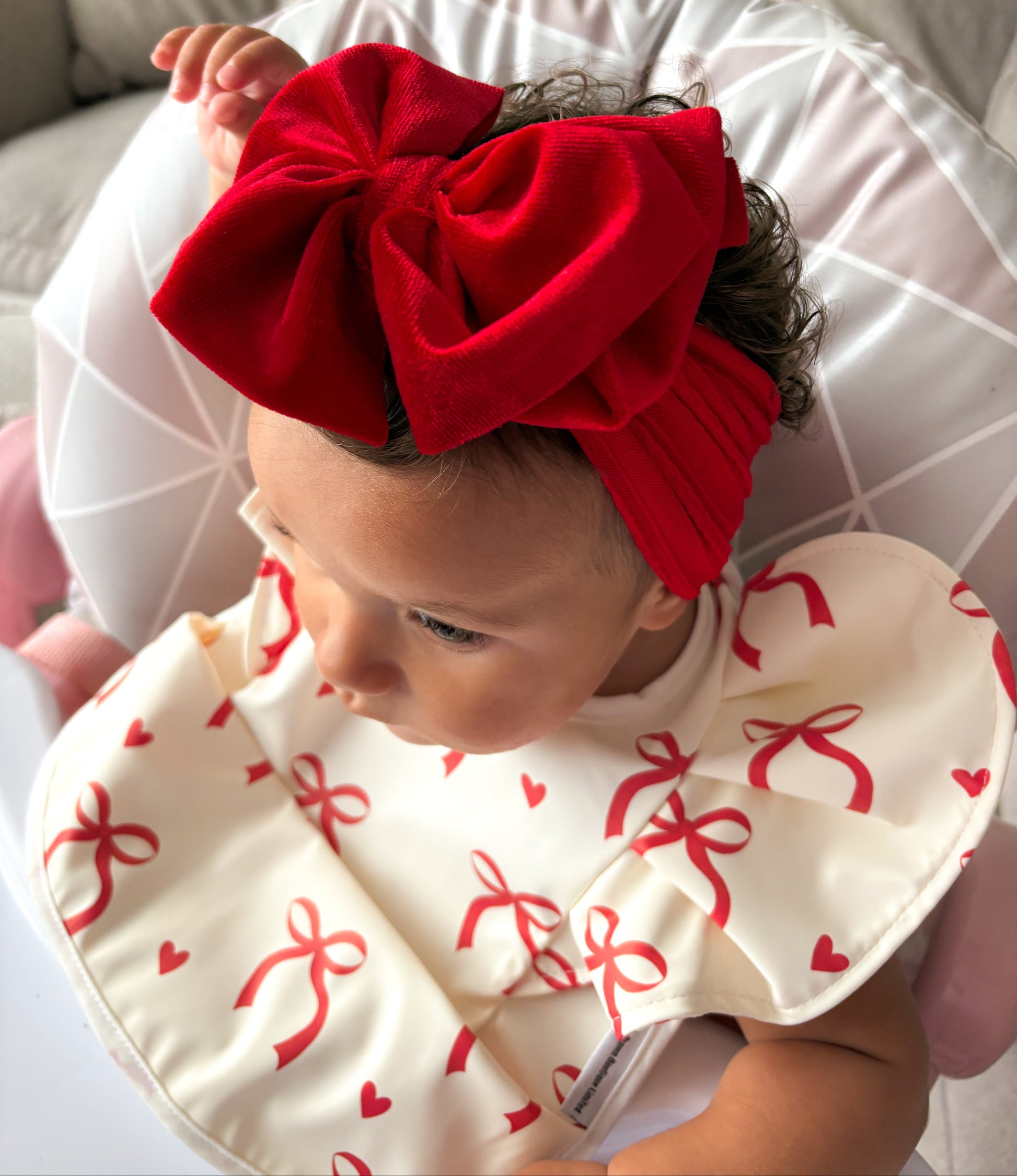  Christmas Cream & Red Bow Waterproof Bib For 6-18 Months - Image 2