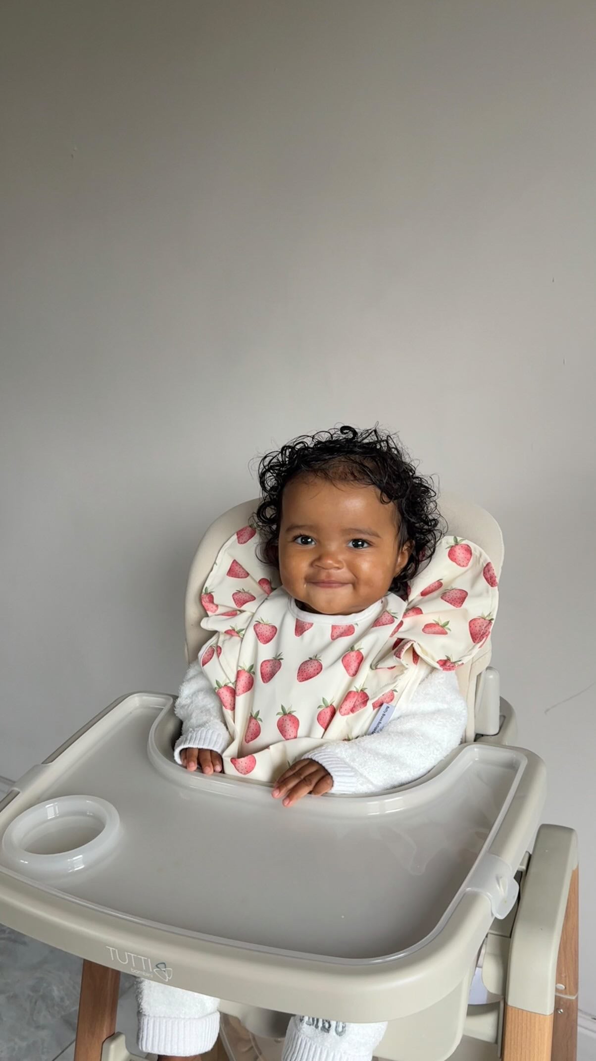 Cream Strawberry Frill Waterproof Bib For 6-18 Months Old - Image 4