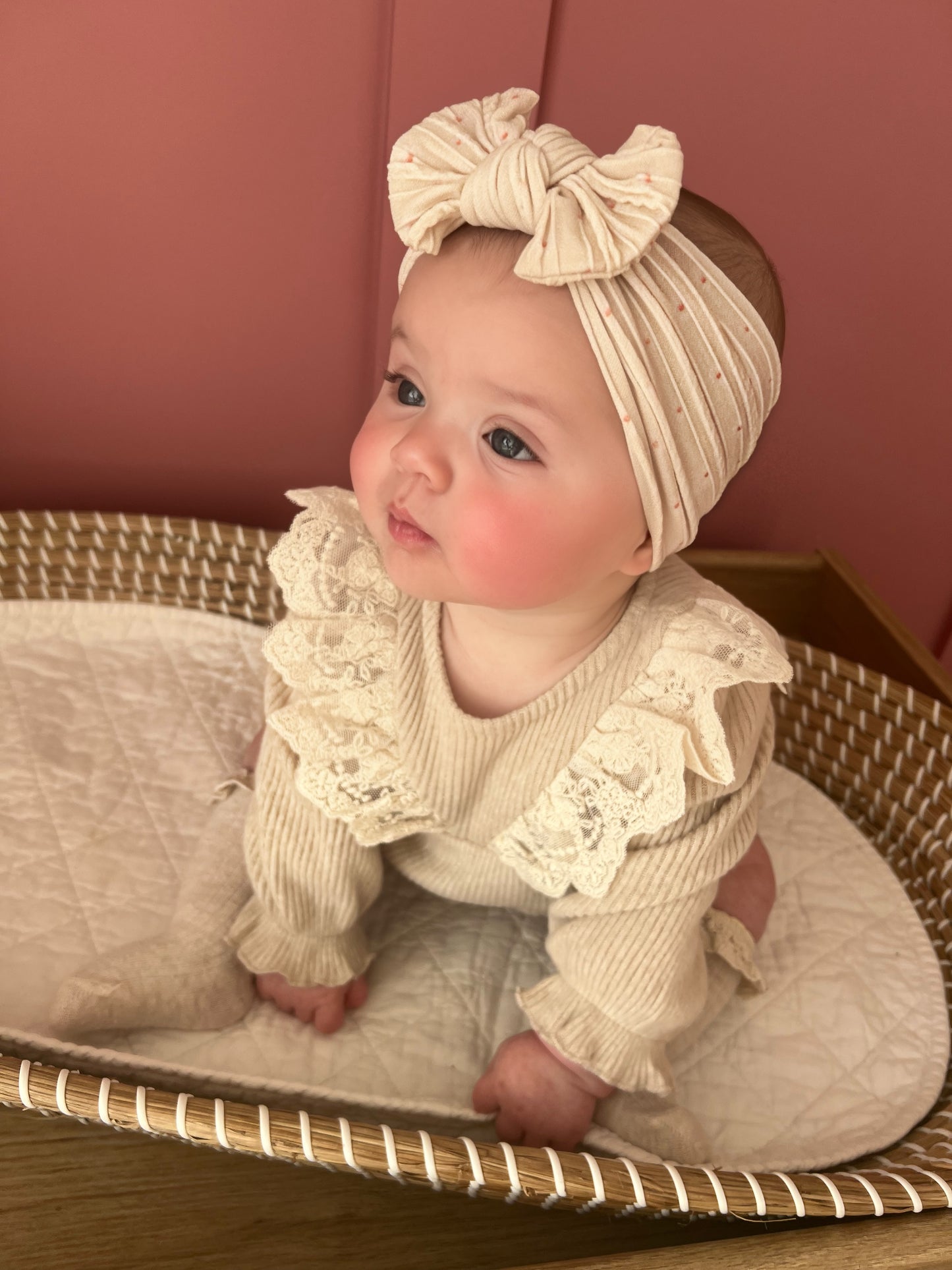 Sand Daisy Smaller Bow Cable Knit Headwrap - Betty Brown Boutique Ltd