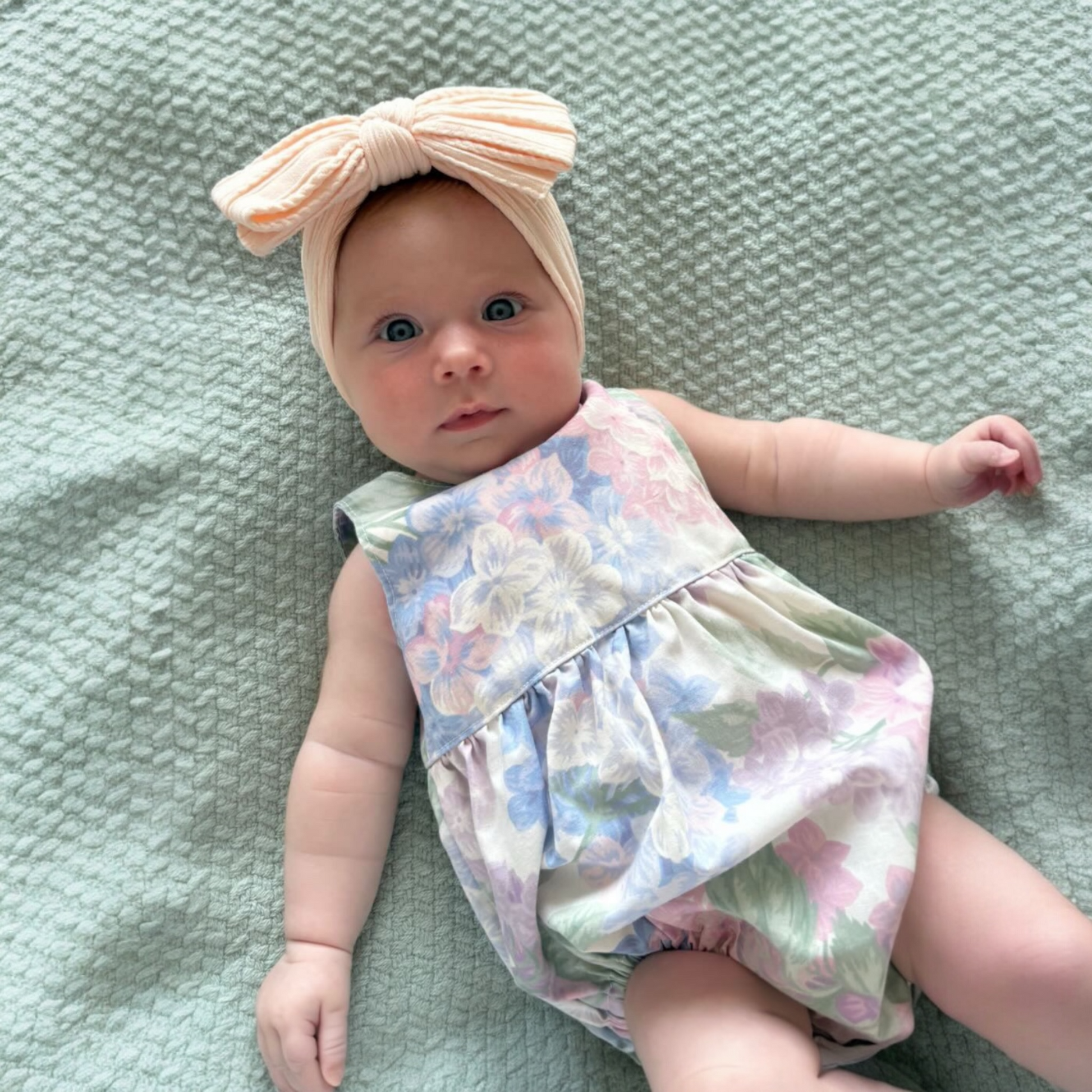 Light Peach Larger Bow Headband Perfect For Newborn to Age 3 - Image 1