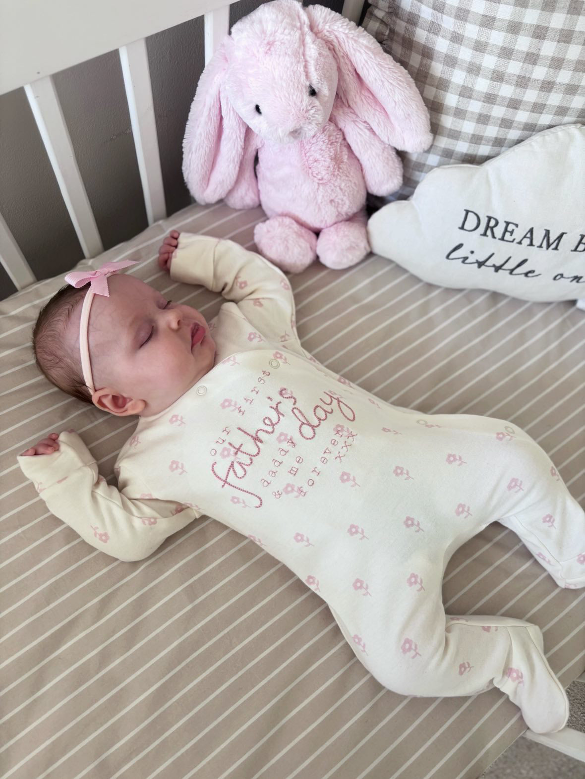 Light Pink 2.5 inch Bow Headband For Newborns to Toddlers - Image 2