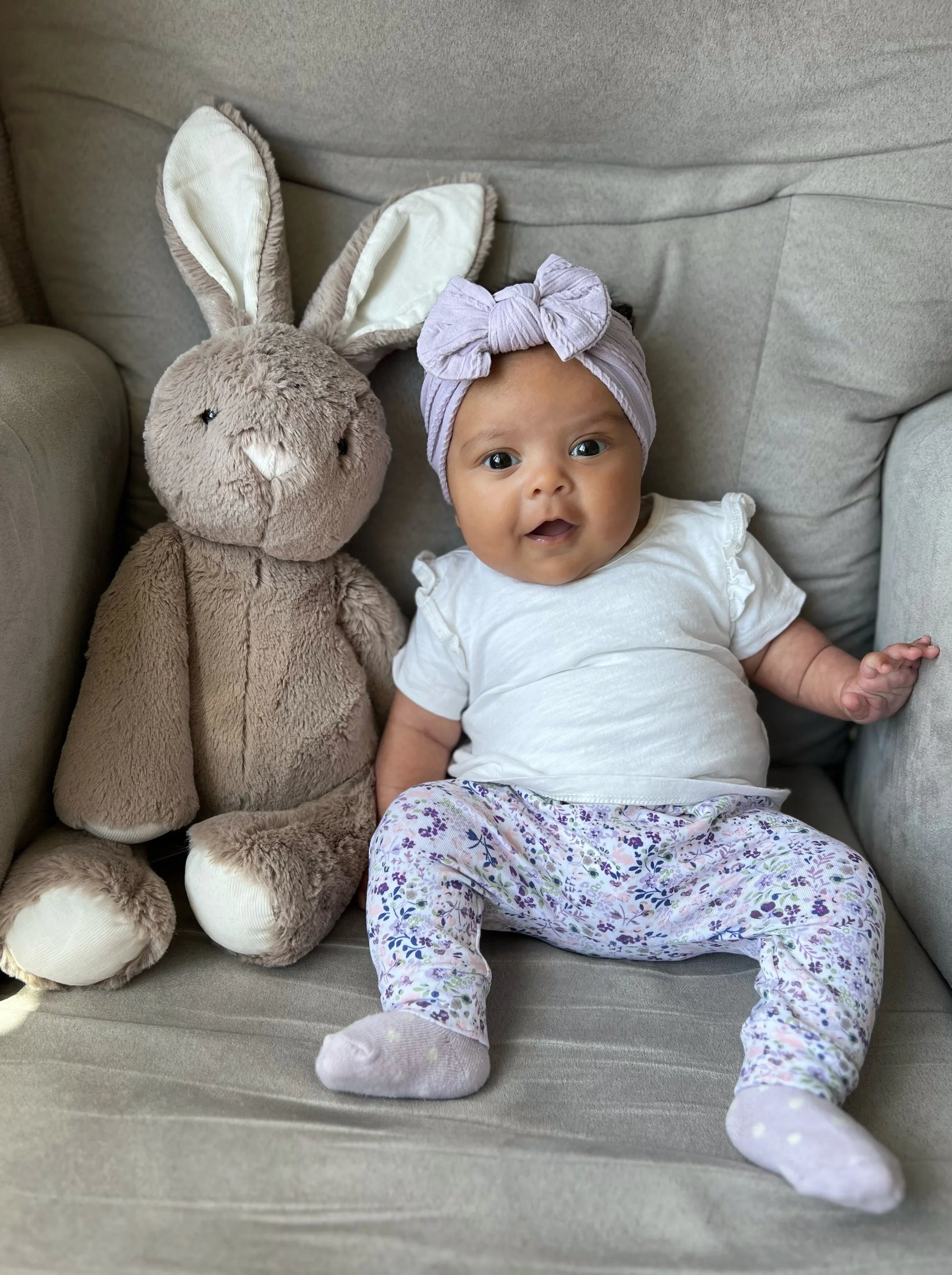 Pale Lilac Smaller Bow Headband Perfect For Babies to Age 3 - Image 1