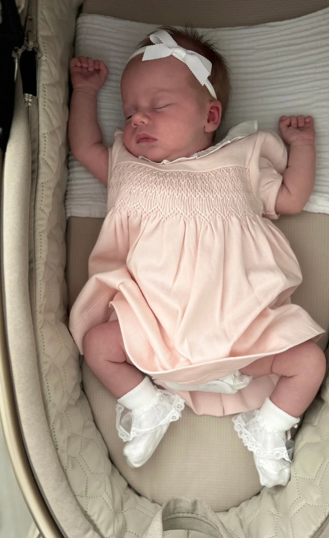 2.5 inch White Dainty Bow On Headband Perfect For Baby Girls - Image 3